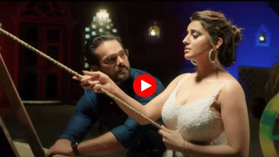 Bhojpuri Dance Video : अक्षरा सिंह के हाथ में है खेसारी की डोर, दोनों की केमस्ट्री ने यूपी बिहार तक बना दिया माहौल रोमेंटिक 