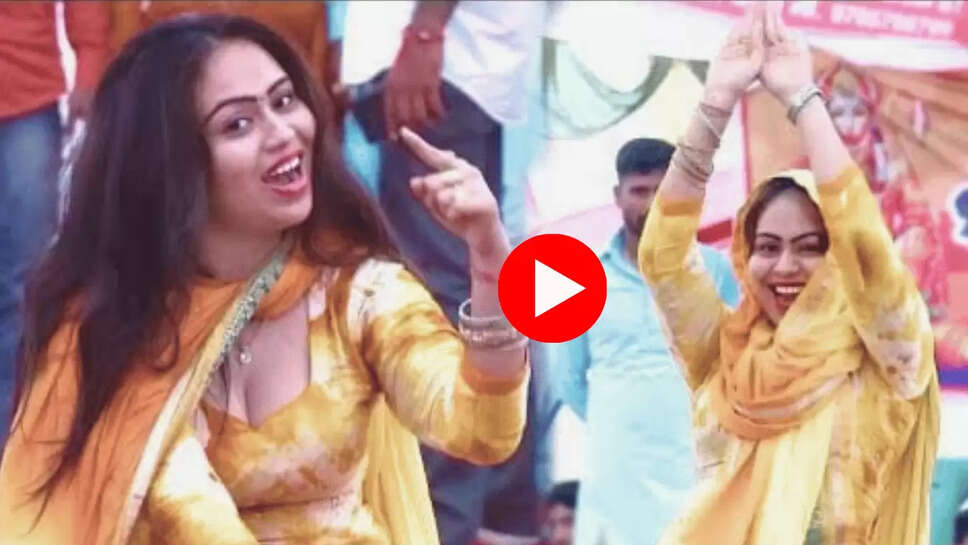 RC Upadhyay ने Sapna Choudhary के गाने पर गाढ़ दिए लठ, एक दूसरे के कलेजे से लगाकर बूढ़ों में भी बर दिया जोश 
