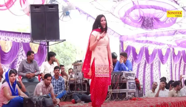सपना चौधरी की मस्त मस्त अदाओं ने लूट लिया गाँव वालों का दिल, Video जमकर हो रहा वायरल 